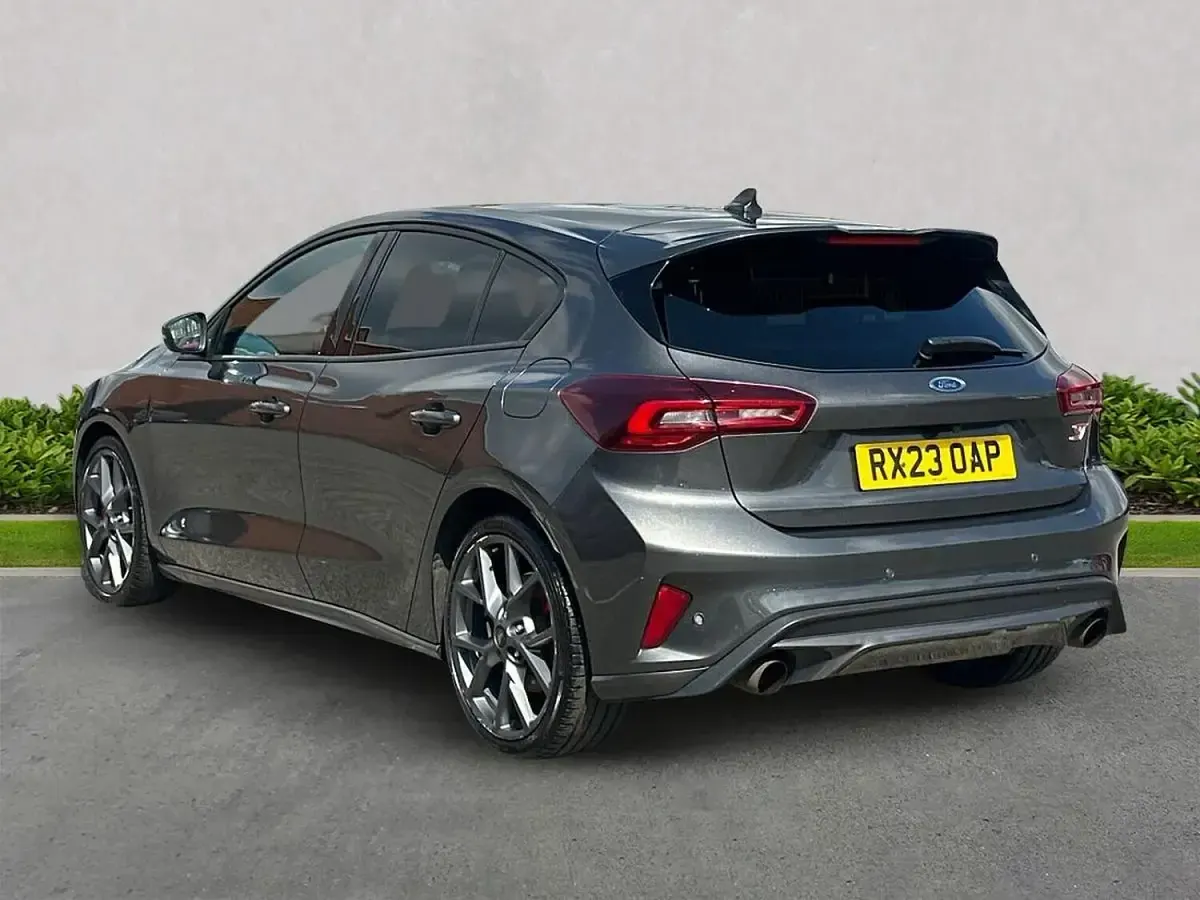 Used Ford Focus ST 280 HP (205 kW) 2023 Grey Hatchback