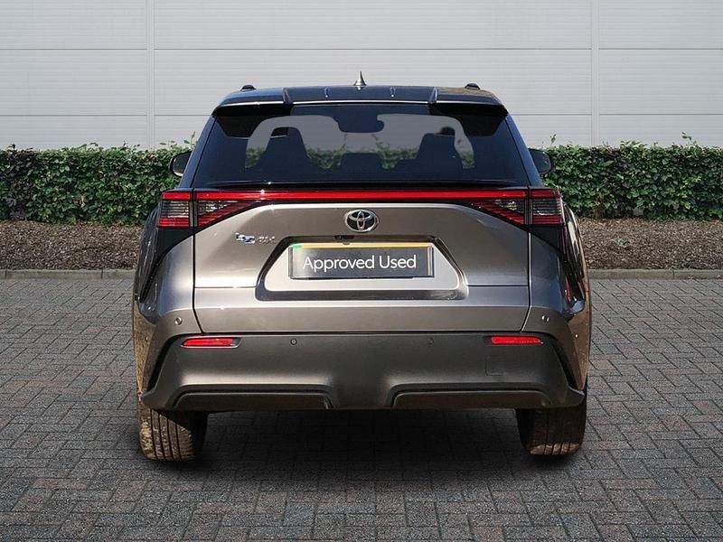 Used Toyota bZ4X 150 kW (204 HP) 2025 Grey SUV