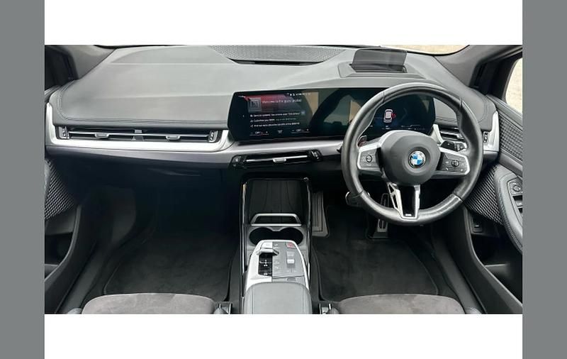 Used BMW 220 M Sport 154 HP (113 kW) 2023 White Estate