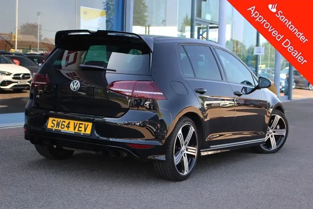 Usado VW Golf VII R 300 HP (220 kW) 2014 Preto Citadino