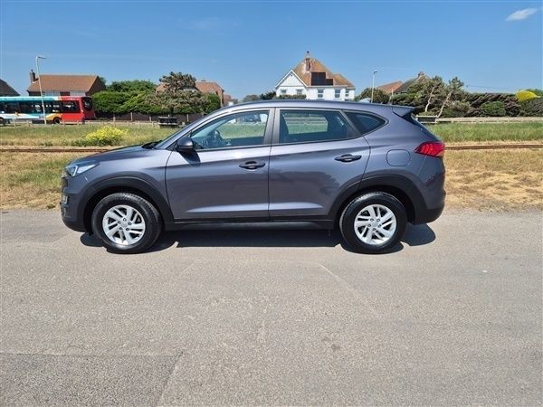 Grey Used 2019 Hyundai Tucson SE SUV | £13,995 (Fair price) - Image 1/1