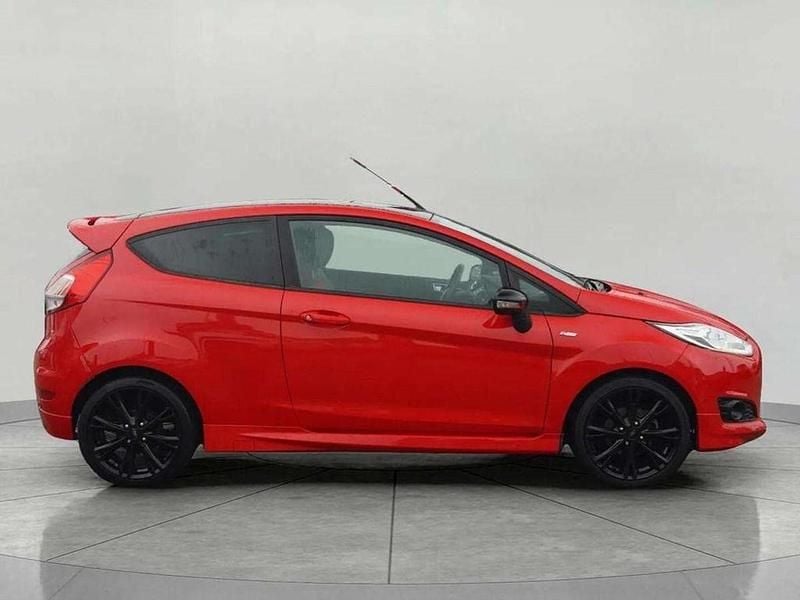 Used Ford Fiesta ST-Line 138 HP (101 kW) 2017 Red Hatchback