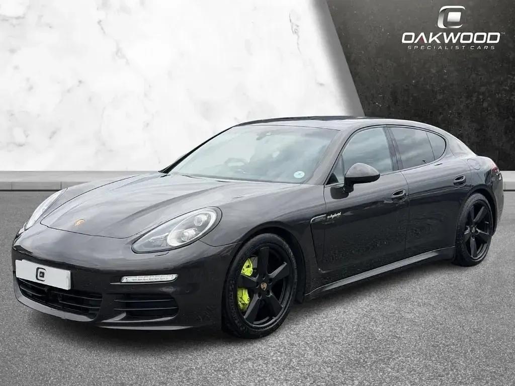 Usado Porsche Panamera 416 HP (305 kW) 2016 Cinzento Citadino