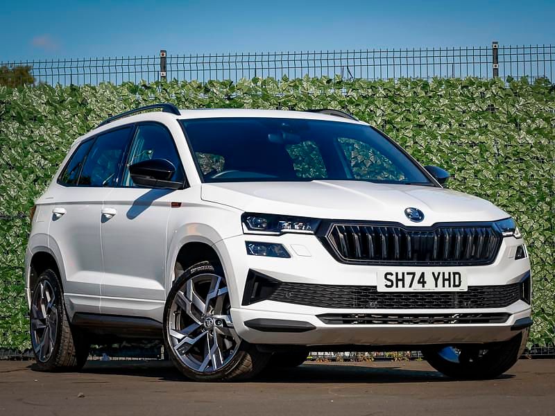 Used Skoda Karoq SportLine 150 HP (110 kW) 2024 White SUV