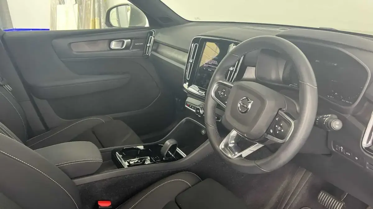 Used Volvo XC40 Ultimate 257 HP (189 kW) 2022 Silver SUV