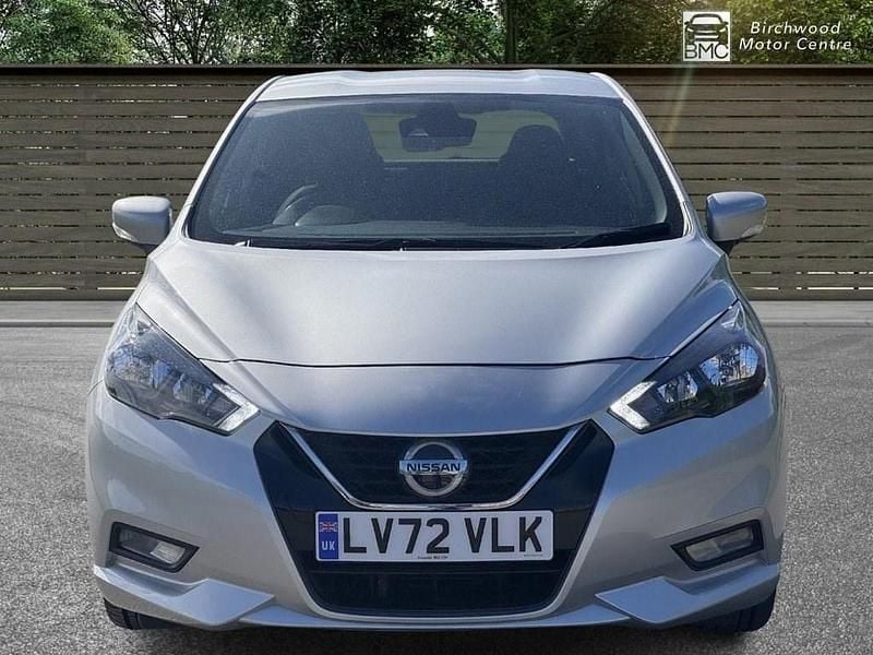 Usado Nissan Micra Acenta 92 HP (67 kW) 2023 Prateado Citadino