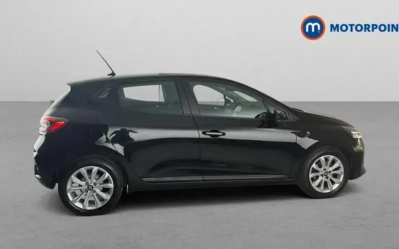 Used Renault Clio Evolution 90 HP (66 kW) 2024 Black Hatchback