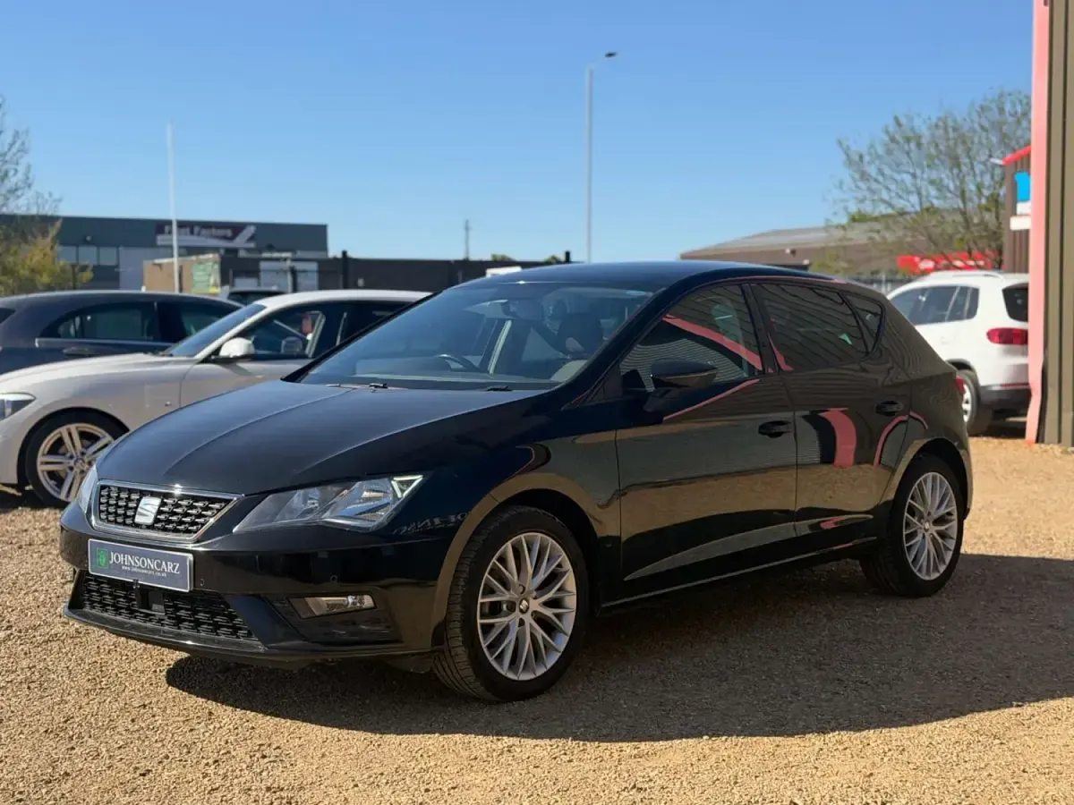 Używany Seat Leon SE Dynamic 115 KM (84 kW) 2018 Czarny Hatchback