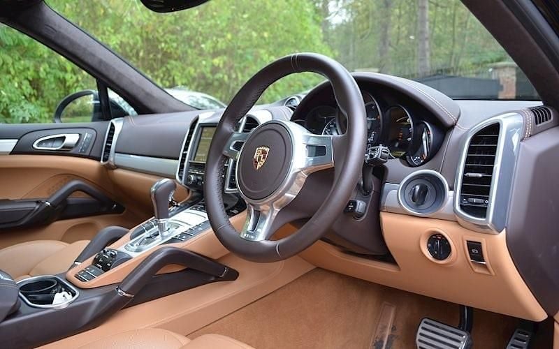 Used Porsche Cayenne Turbo 500 HP (367 kW) 2013 SUV