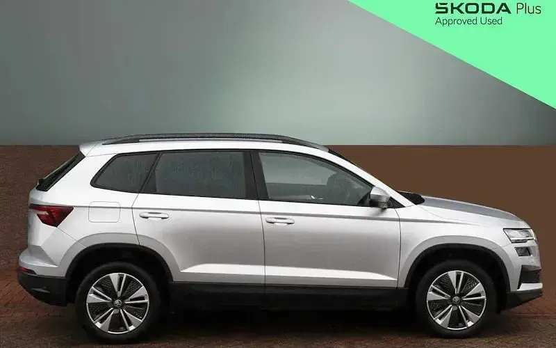 Used Skoda Karoq SE Drive 150 HP (110 kW) 2022 Brilliant silver metallic SUV