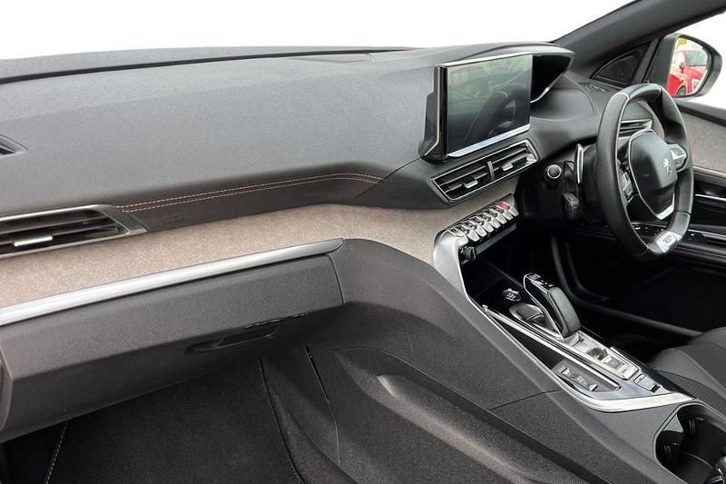 White Used 2022 Peugeot 3008 GT SUV | £17,495 (Good price) - Image 1/4