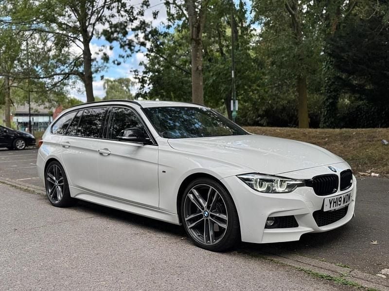White Used 2019 BMW 320 M Sport Estate | £12,295 (Super price) - Image 1/4