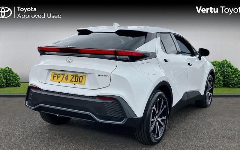 Used Toyota C-HR Design 223 HP (164 kW) 2026 SUV