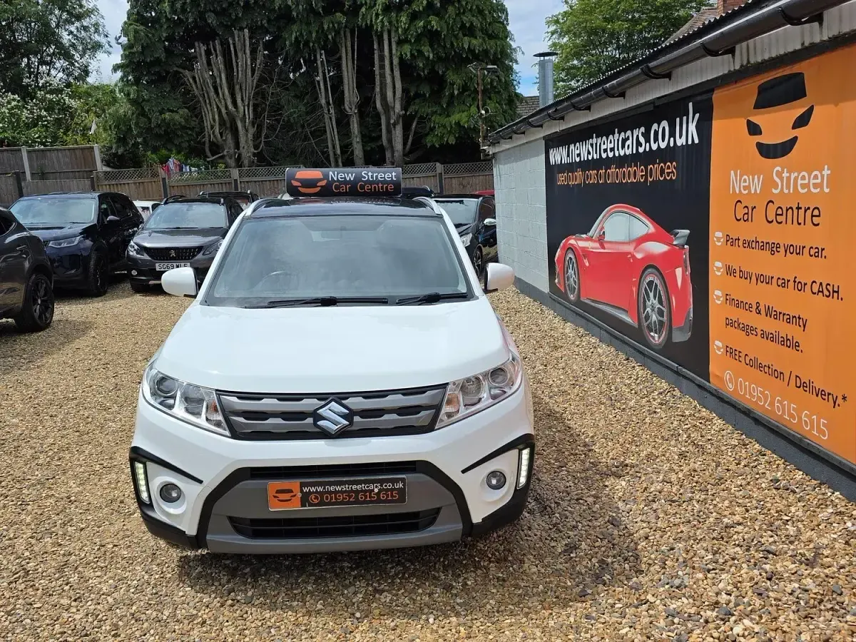 Used Suzuki Vitara SZ-T 120 HP (88 kW) 2017 White SUV