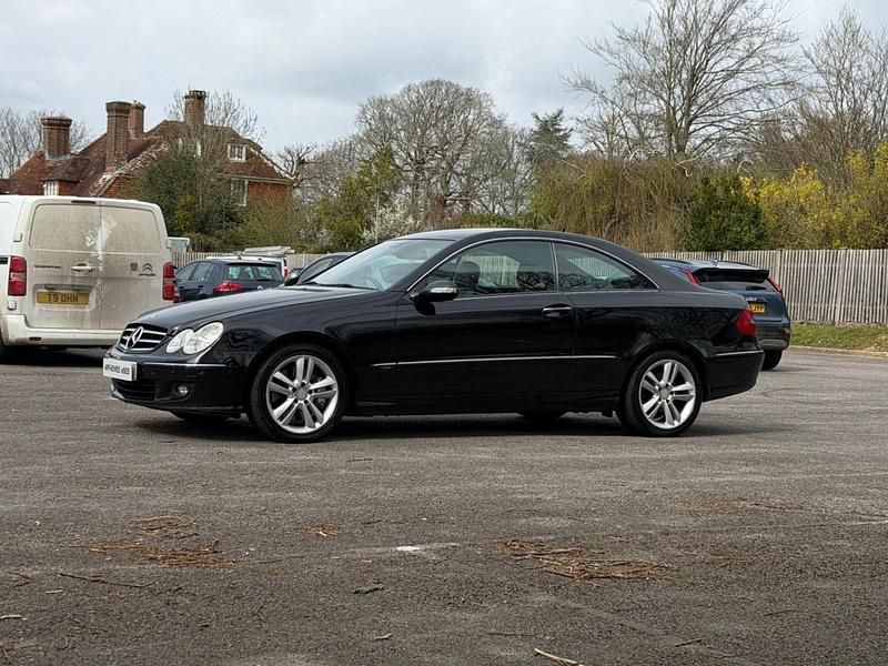Begagnad Mercedes CLK320 Avantgarde 2008 Svart Sportkupé