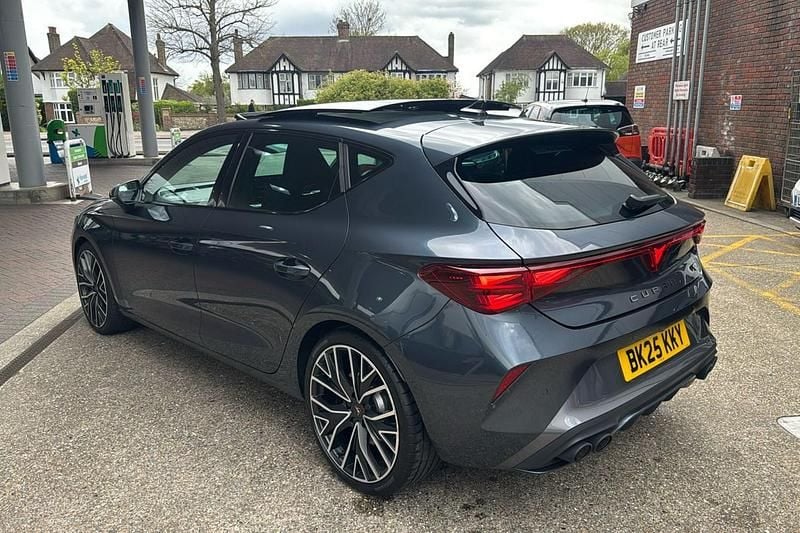 Used Cupra Leon VZ2 300 HP (220 kW) 2025 Grey Hatchback