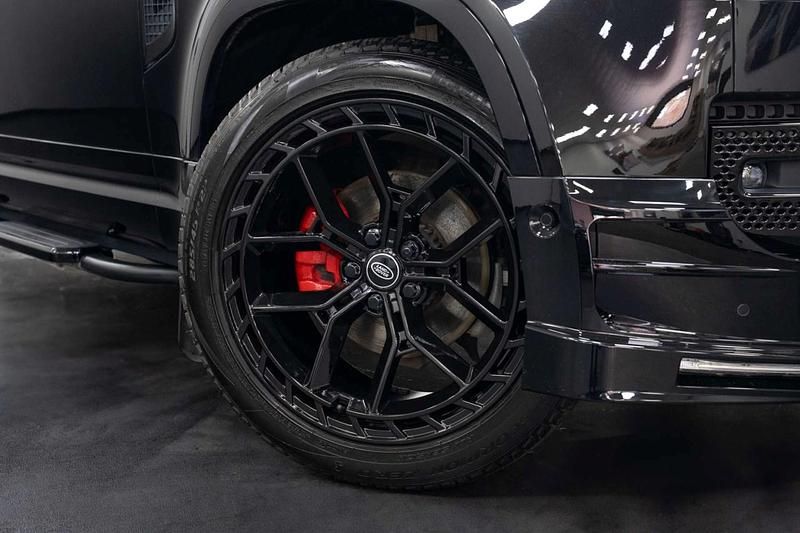 Used Land Rover Defender 250 HP (183 kW) 2024 Black SUV