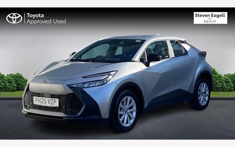 Used Toyota C-HR 140 HP (102 kW) 2026 SUV