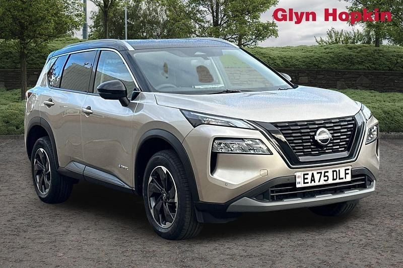 Silver New 2025 Nissan X-Trail N-Connecta SUV | £29,988 (Good price) - Image 1/4