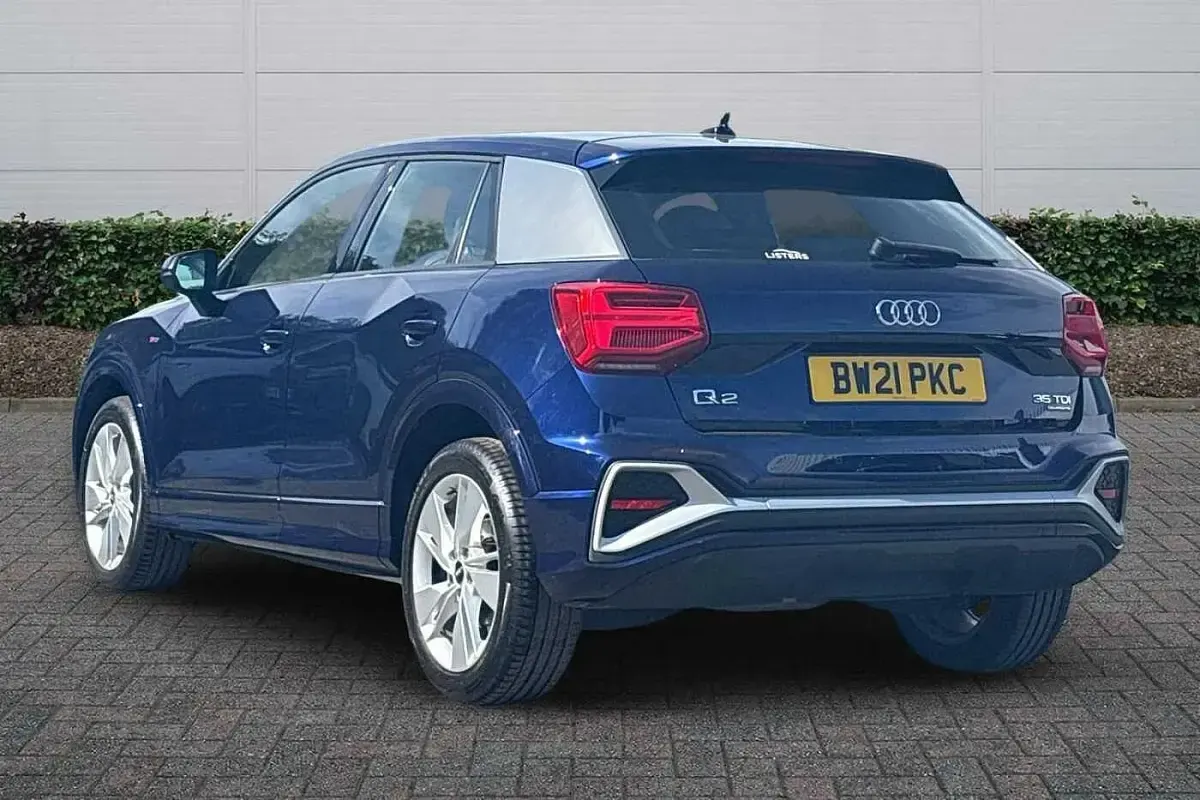 Used Audi Q2 S-Line 150 HP (110 kW) 2021 Blue SUV