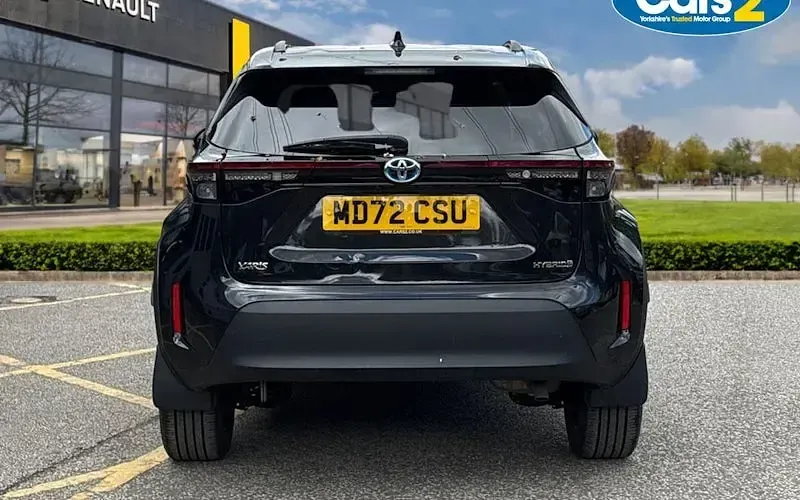Used Toyota Yaris Hybrid Design 116 HP (85 kW) 2026 Estate