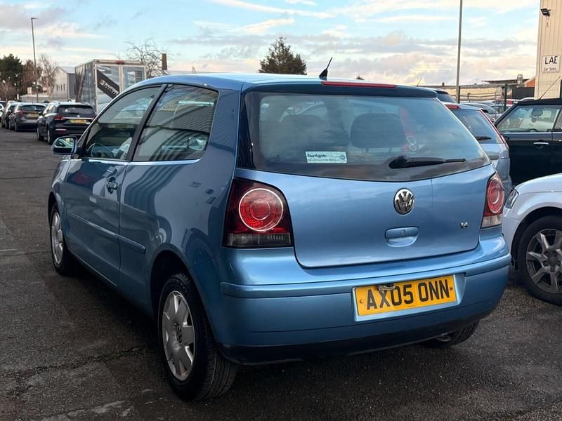 Used VW Polo S 75 HP (55 kW) 2005 Blue Hatchback