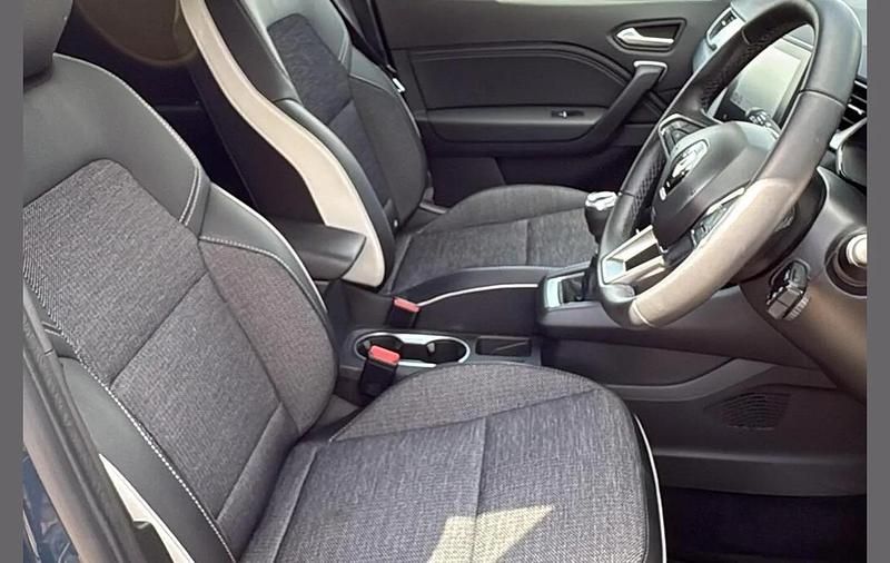 Used Renault Captur Techno 90 HP (66 kW) 2023 Other SUV