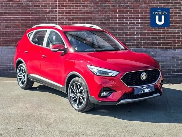 Tri coat dynamic red Used 2022 MG ZS Exclusive Sedan | £11,990 (Good price) - Image 1/4