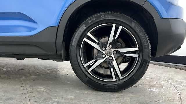 Used Volvo XC40 R-Design 163 HP (119 kW) 2021 SUV