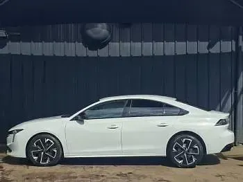 Used Peugeot 508 GTi 225 HP (165 kW) 2024 White Hatchback