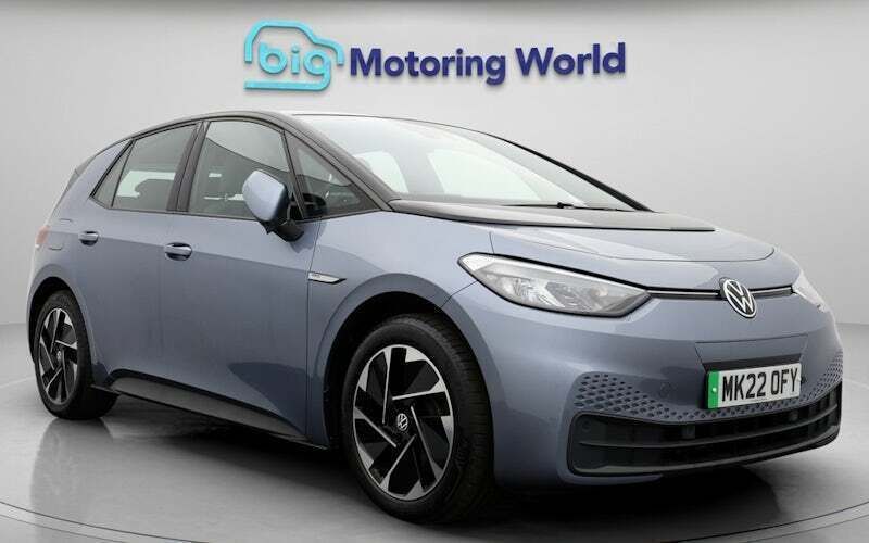 Used 2022 VW ID.3 Pro Performance Hatchback | £12,800 (Good price) - Image 1/4