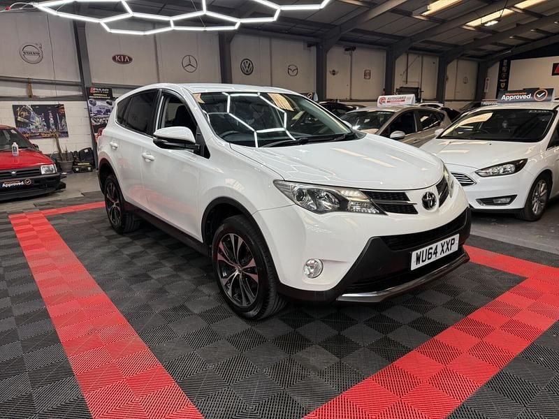 White Used 2014 Toyota RAV4 SUV | £5,720 (Fair price) - Image 1/4
