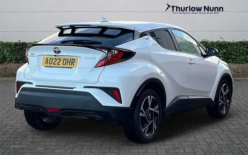 Used Toyota C-HR Design 122 HP (89 kW) 2022 White SUV