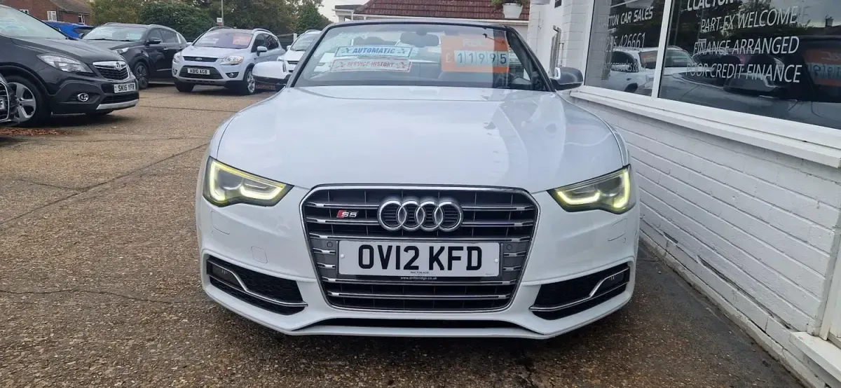 Usado Audi S5 Cabriolet Design 333 HP (244 kW) 2012 Branco Cabrios