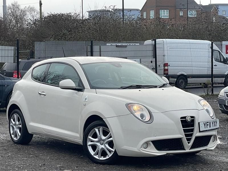 White Used 2011 Alfa Romeo MiTo Sprint Hatchback | £1,950 (Good price) - Image 1/4