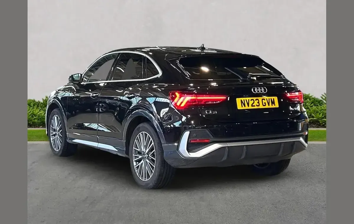 Used Audi Q3 S-Line 147 HP (108 kW) 2023 Black SUV