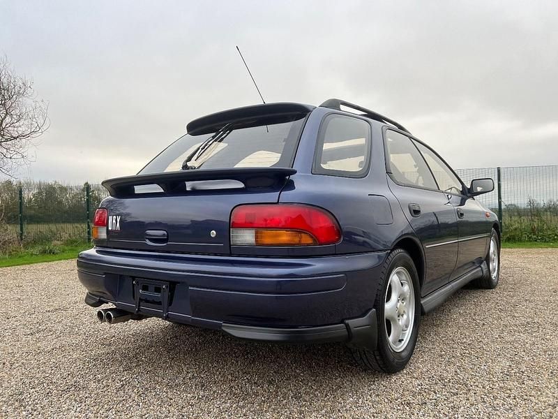 Begagnad Subaru Impreza 1994 Blå Kombi