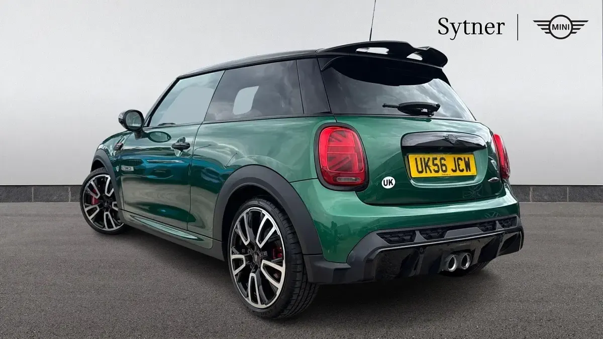 Used Mini John Cooper Works Hatch 231 HP (169 kW) 2022 British racing green iv Hatchback