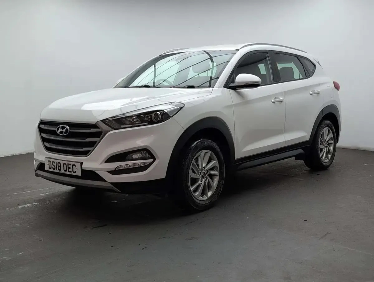 Used Hyundai Tucson SE 177 HP (130 kW) 2018 White SUV