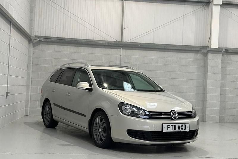 Used VW Golf VI SE 105 HP (77 kW) 2011 Hatchback