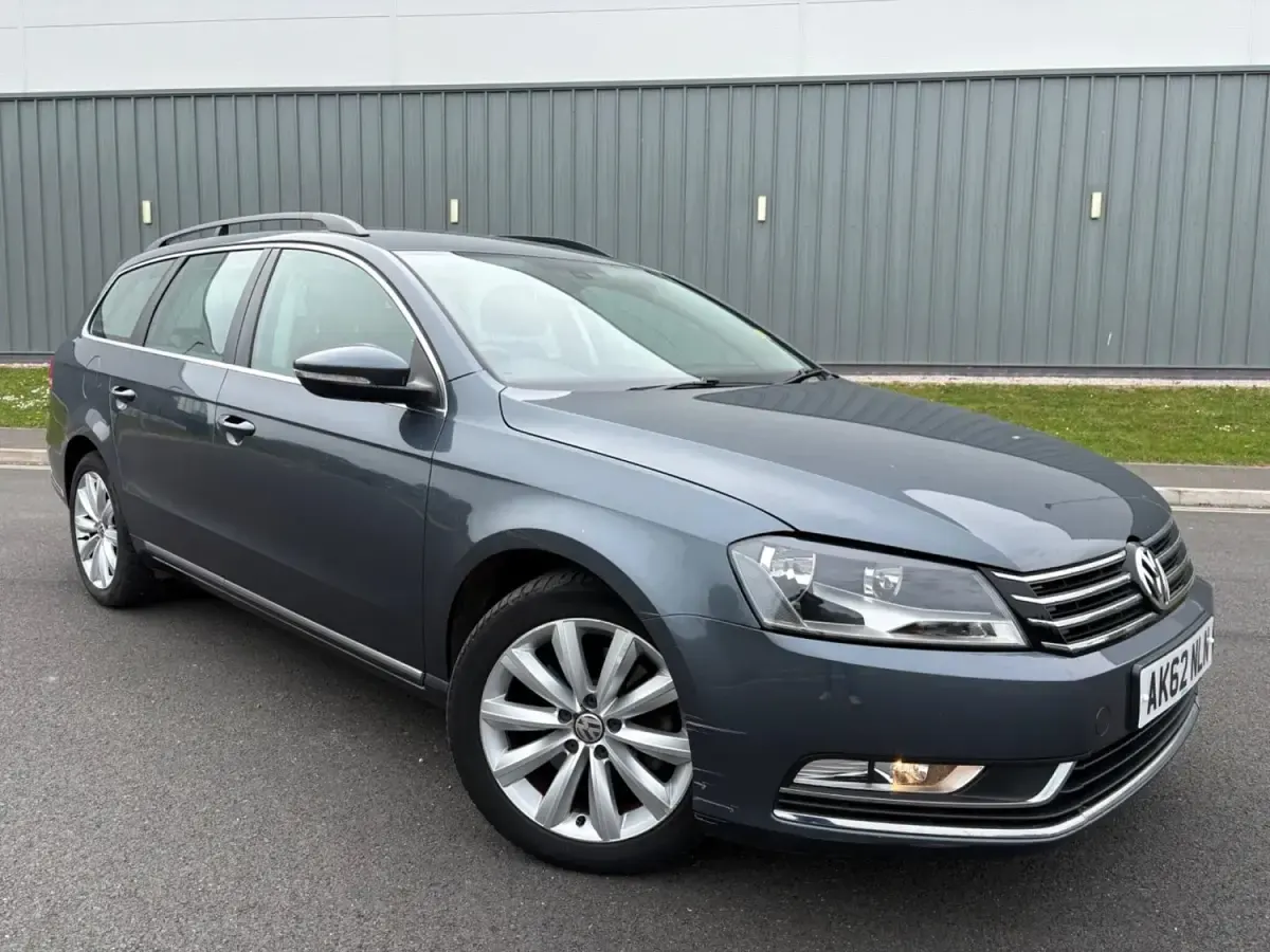 Begagnad VW Passat SE 2012 Grå Kombi