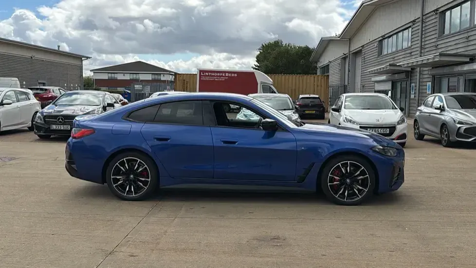 Used BMW i4 Shadowline 394 kW (537 HP) 2023 Blue Sedan