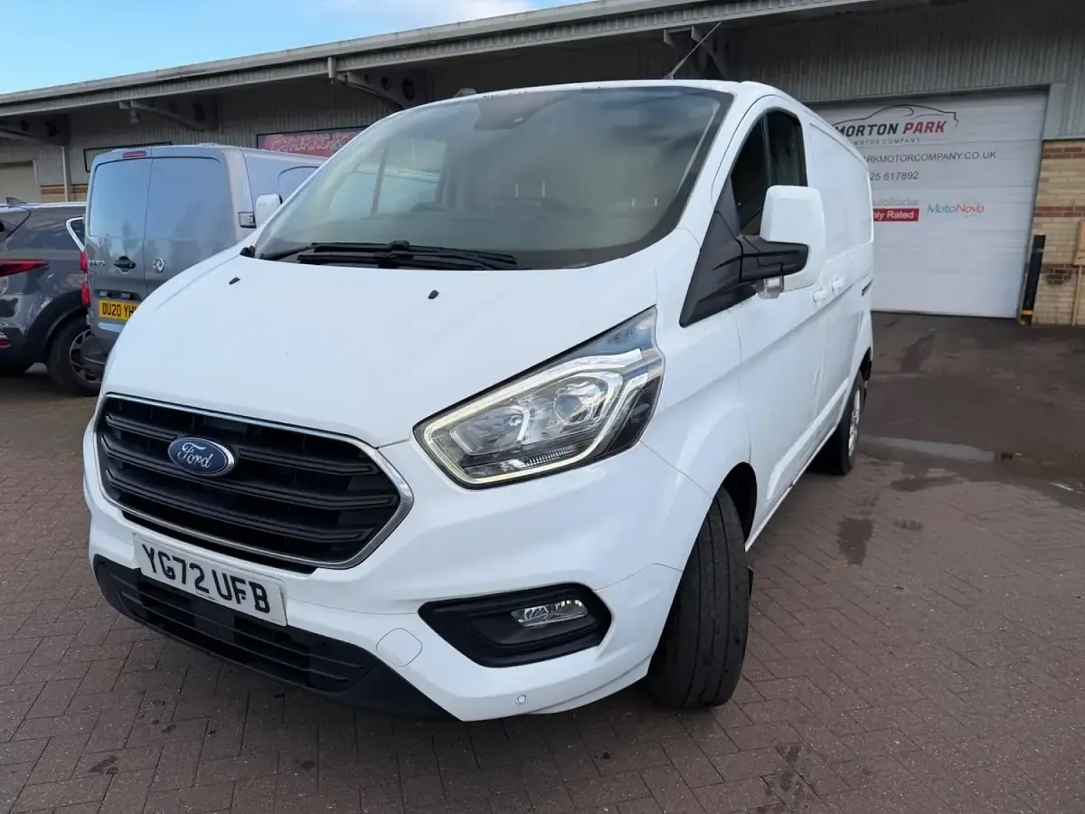 Used Ford Transit Custom Limited 2022 White