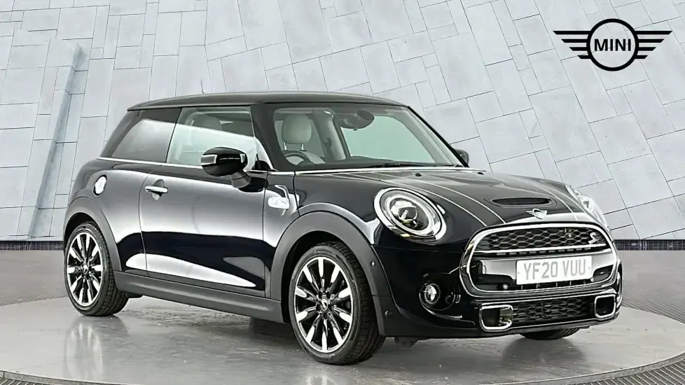Usado Mini Cooper S Exclusive 189 HP (139 kW) 2020 Preto Citadino