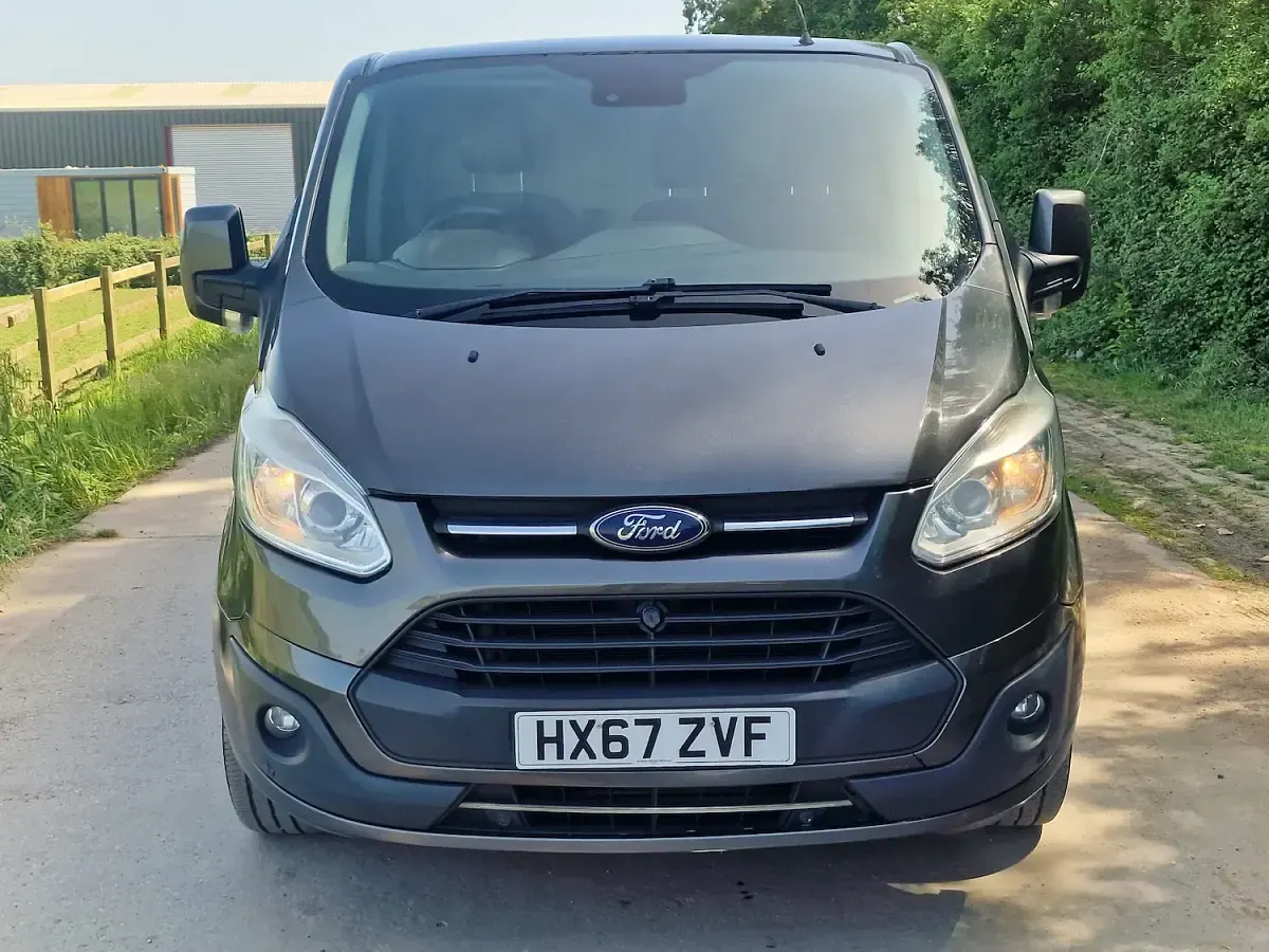 Used Ford Transit Custom Limited 130 HP (95 kW) 2017 Grey Van
