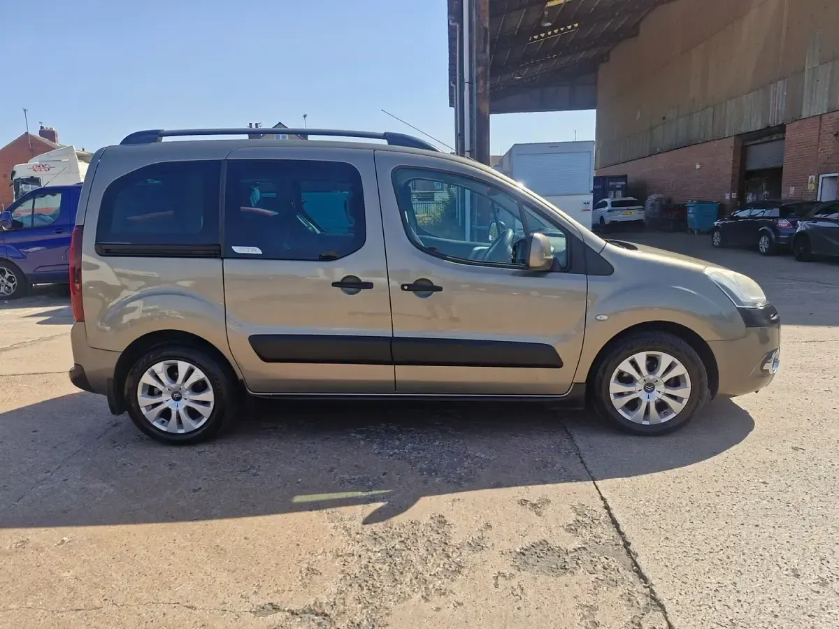 Used Citroën Berlingo XTR 2012 Brown MPV