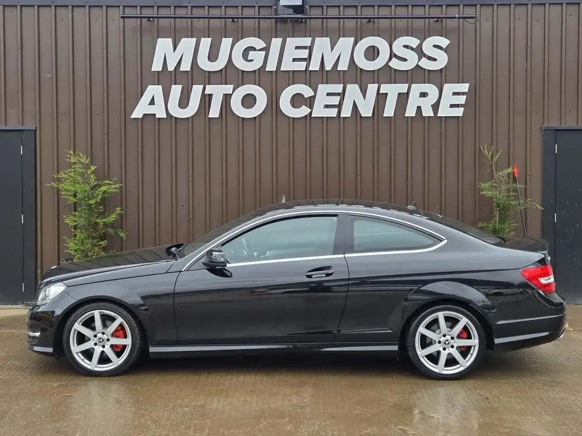 Begagnad Mercedes C250 Sport Edition 204 HK (150 kW) 2014 Svart Sportkupé