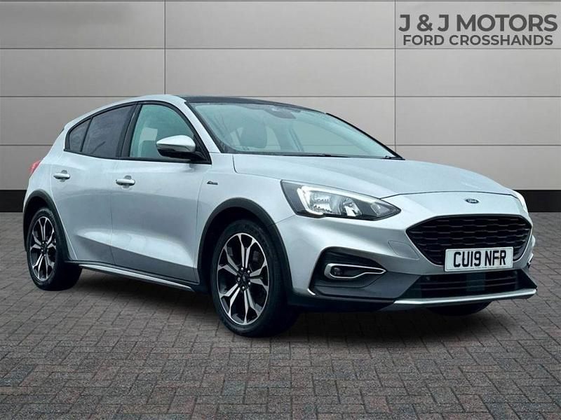 Used Ford Focus Active X 125 HP (91 kW) 2019 Silver Hatchback
