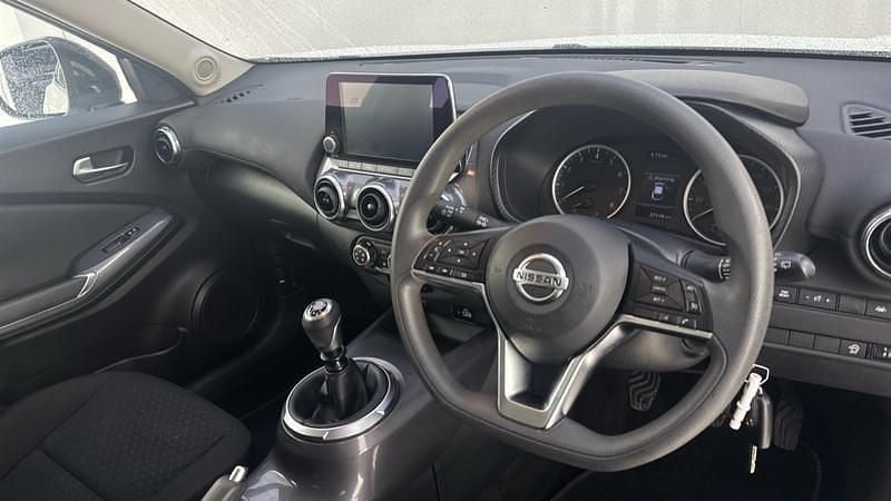Used Nissan Juke Acenta 114 HP (83 kW) 2022 White SUV