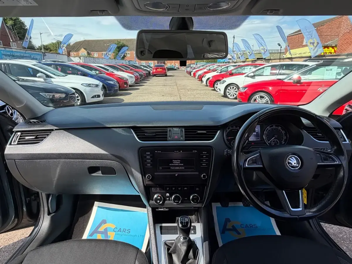 Used Skoda Octavia SE 116 HP (85 kW) 2019 Grey Estate